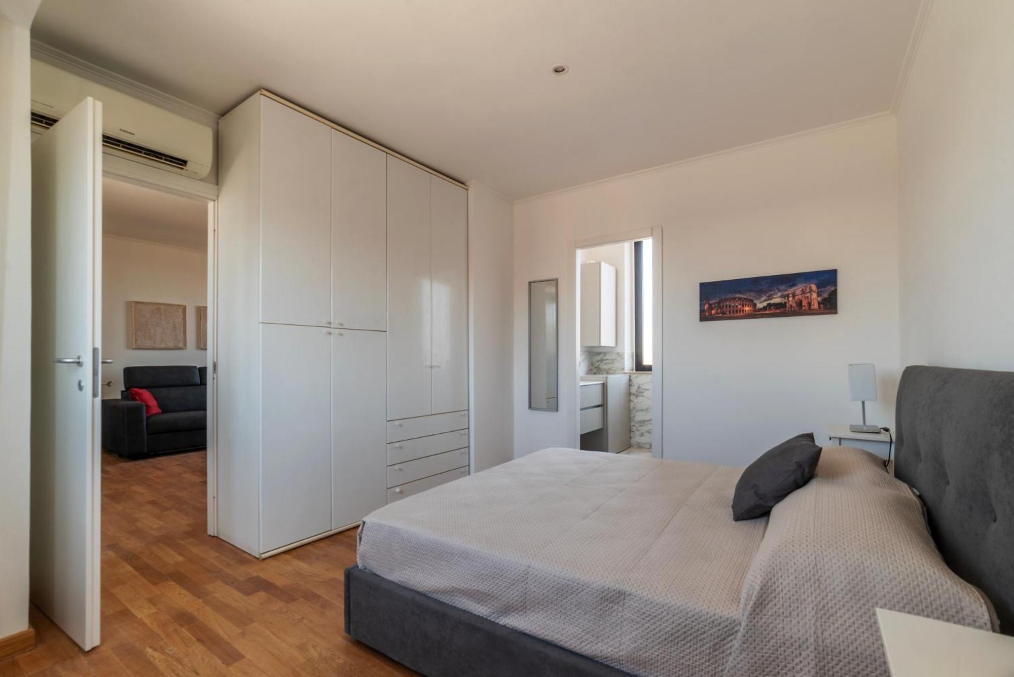 Mm San Giovanni Apartment โรม ภายนอก รูปภาพ